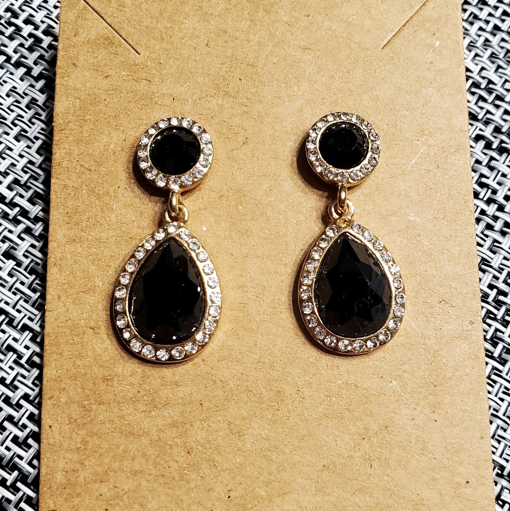 Vintage style drop earrings